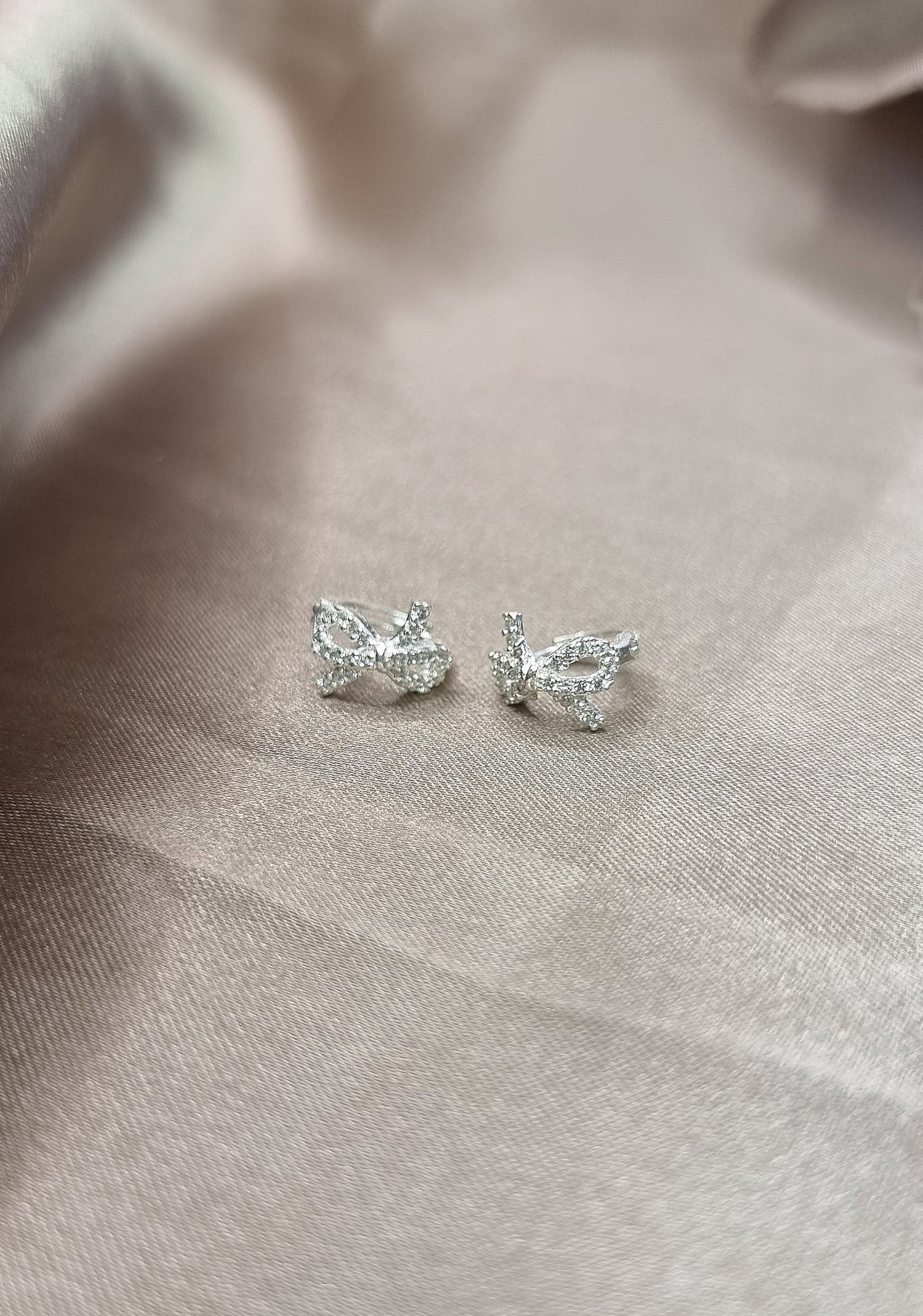 Princess Diamond Bow Earring